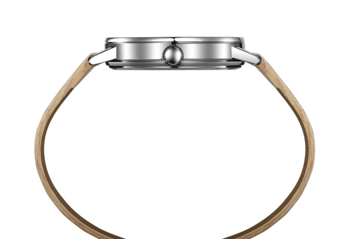 RELÓGIO MOD K8002 CAIXA PRATA, MOSTRADOR MARROM, PULSEIRA MARROM - Image 4